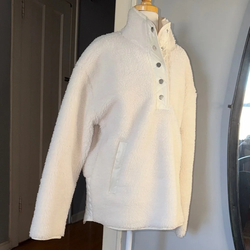Women's White Sherpa Pullover Jacket